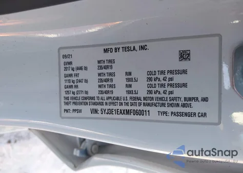 2021 Tesla Model 3 Standard Range Plus Rear-Wheel Drive from USA, damaged, VIN 5YJ3E1EAXMF060011